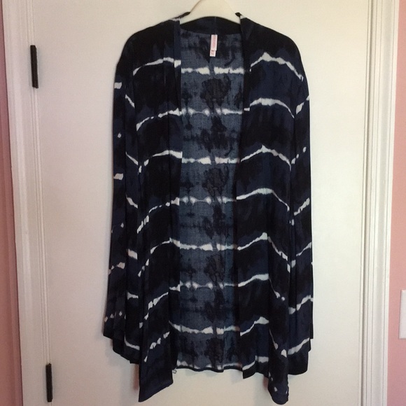 Xhilaration blue tie dye kimono cardigan - Picture 3 of 8